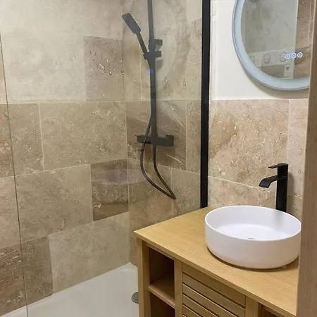 Le Nid Du Cygne Apartment *